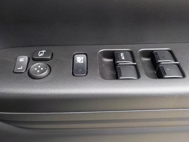 スペーシアギア ギア　ＨＹＢＲＩＤ　ＸＺ　ＦＦ　オーディオレス　オートライト　スライドドア　プッシュスタート　シートヒーター　オートエアコン　スズキセーフティーサポート　衝突被害軽減システム　アイドリングストップ　横滑り防止機能　衝突安全ボディ　盗難防止システム（35枚目）