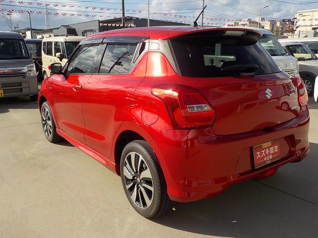スイフト ＨＹＢＲＩＤ　ＲＳ　ＺＣ５３Ｓ．ＺＤ５３Ｓ　４ＷＤ　ナビ　オートライト　ナビ　プッシュスタート　シートヒーター　オートエアコン　スズキセーフティーサポート　４ＷＤ　衝突被害軽減システム　アイドリングストップ　横滑り防止機能　衝突安全ボディ　盗難防止システム（7枚目）