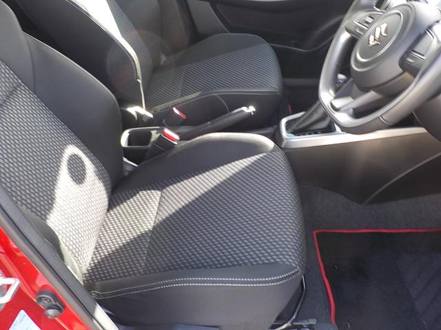 スイフト ＨＹＢＲＩＤ　ＲＳ　ＺＣ５３Ｓ．ＺＤ５３Ｓ　４ＷＤ　ナビ　オートライト　ナビ　プッシュスタート　シートヒーター　オートエアコン　スズキセーフティーサポート　４ＷＤ　衝突被害軽減システム　アイドリングストップ　横滑り防止機能　衝突安全ボディ　盗難防止システム（22枚目）