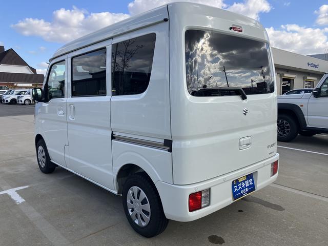 大きな開口で乗降も楽々です