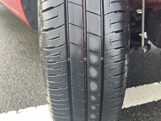 ワゴンＲ ＦＸ　４型　４ＷＤ　ＣＤオーディオ　オートライト　プッシュスタート　シートヒーター　オートエアコン　スズキセーフティーサポート　４ＷＤ　衝突被害軽減システム　アイドリングストップ　横滑り防止機能　衝突安全ボディ（2枚目）