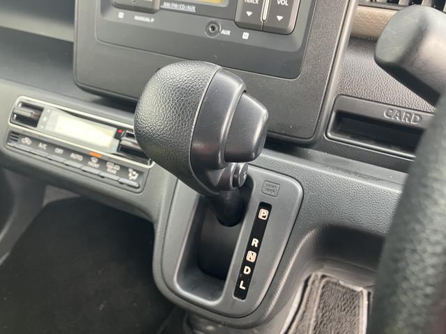 ワゴンＲ ＦＸ　４型　４ＷＤ　ＣＤオーディオ　オートライト　プッシュスタート　シートヒーター　オートエアコン　スズキセーフティーサポート　４ＷＤ　衝突被害軽減システム　アイドリングストップ　横滑り防止機能　衝突安全ボディ（26枚目）