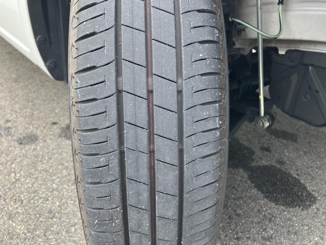 ワゴンＲ ＦＸ　４型　４ＷＤ　ＣＶＴ　ＣＤオーディオ　オートライト　プッシュスタート　シートヒーター　スズキセーフティーサポート　４ＷＤ　衝突被害軽減システム　アイドリングストップ　横滑り防止機能　衝突安全ボディ（2枚目）