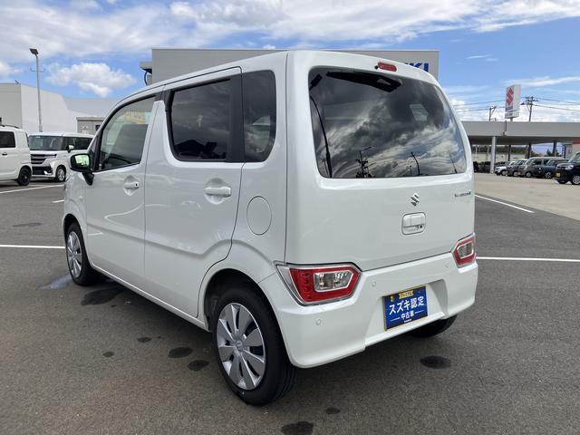 ワゴンＲ ＦＸ　４型　４ＷＤ　ＣＶＴ　ＣＤオーディオ　オートライト　プッシュスタート　シートヒーター　スズキセーフティーサポート　４ＷＤ　衝突被害軽減システム　アイドリングストップ　横滑り防止機能　衝突安全ボディ（8枚目）