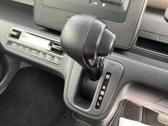 ワゴンＲ ＦＸ　４型　４ＷＤ　ＣＶＴ　ＣＤオーディオ　オートライト　プッシュスタート　シートヒーター　スズキセーフティーサポート　４ＷＤ　衝突被害軽減システム　アイドリングストップ　横滑り防止機能　衝突安全ボディ（24枚目）