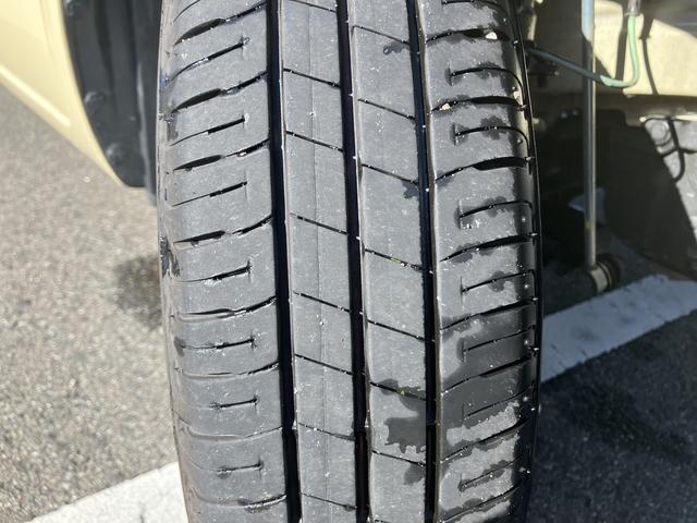 ワゴンＲ ＦＸ　４型　４ＷＤ　ＣＤオーディオ　オートライト　プッシュスタート　シートヒーター　オートエアコン　スズキセーフティーサポート　４ＷＤ　衝突被害軽減システム　アイドリングストップ　横滑り防止機能　衝突安全ボディ（2枚目）