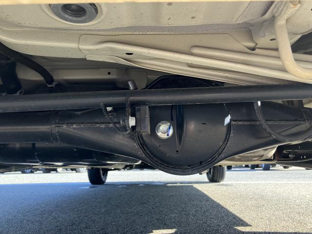 ワゴンＲ ＦＸ　４型　４ＷＤ　ＣＤオーディオ　オートライト　プッシュスタート　シートヒーター　オートエアコン　スズキセーフティーサポート　４ＷＤ　衝突被害軽減システム　アイドリングストップ　横滑り防止機能　衝突安全ボディ（16枚目）