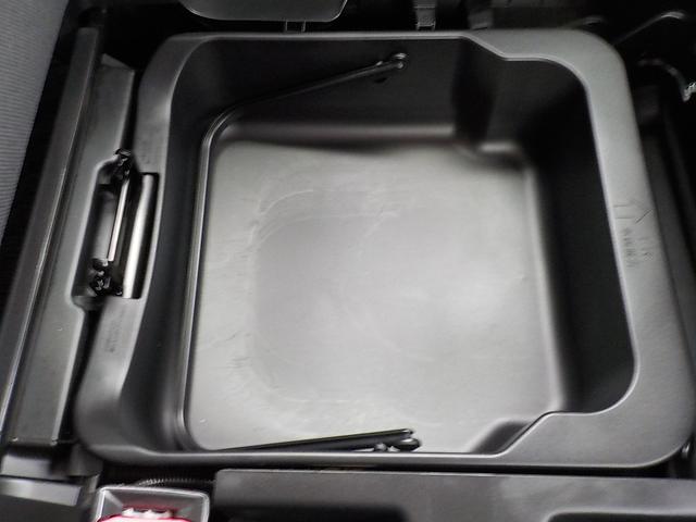 ����Ȃ̉��ɃX�b�L�����[�ł���A����ȃV�[�g�A���_�[�{�b�N�X�B�{�b�N�X�̎��O�����\�ŁA���̂܂܎����o�����Ƃ��ł��܂���