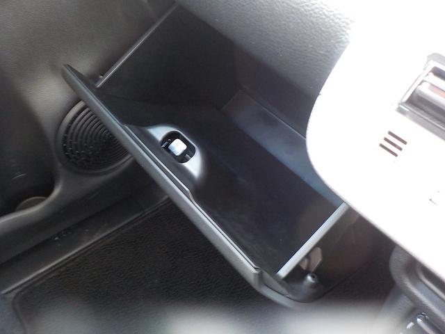 �O���[�u�{�b�N�X���[