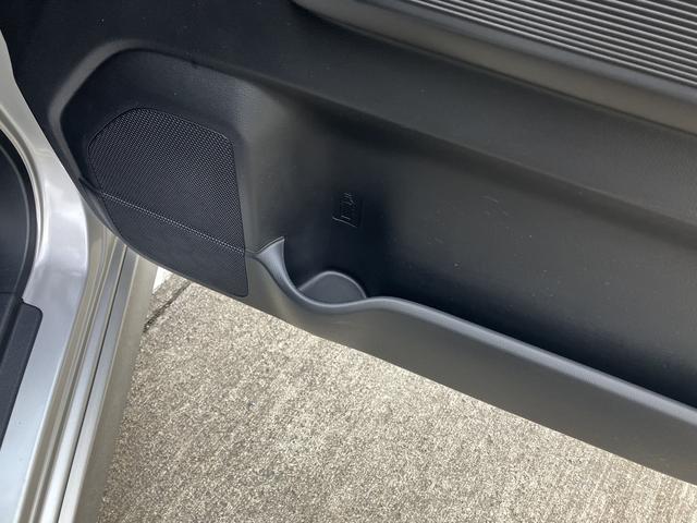 �h�A�g�����ɂ̓y�b�g�{�g�����[�|�P�b�g���������܂��B