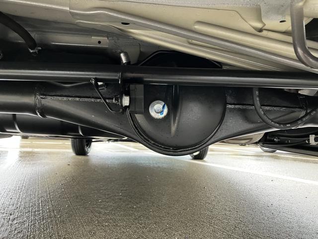 ワゴンＲ ＦＸ　４型　４ＷＤ　ＣＤオーディオ　オートライト　プッシュスタート　シートヒーター　オートエアコン　スズキセーフティーサポート　４ＷＤ　衝突被害軽減システム　アイドリングストップ　横滑り防止機能　盗難防止システム（5枚目）