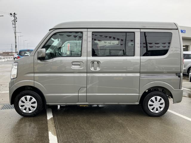 エブリイ ＪＯＩＮ　６型　パートタイム４ＷＤ　５ＭＴシフト　オーディオレス　オートライト　スライドドア　スズキセーフティーサポート　４ＷＤ　衝突被害軽減システム　　キーレスキーパワーウインド　衝突安全ボディ（11枚目）