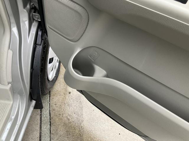 エブリイ ＪＯＩＮ　６型　パートタイム４ＷＤ　５ＭＴシフト　オーディオレス　オートライト　スライドドア　スズキセーフティーサポート　４ＷＤ　衝突被害軽減システム　　キーレスキーパワーウインド　衝突安全ボディ（24枚目）