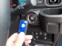 ＨＹＢＲＩＤ　Ｘ　４ＷＤ　バックカメラ　モニターオーディオ　バックカメラ　オートライト　Ｂｌｕｅｔｏｏｔｈ　プッシュスタート　シートヒーター　オートエアコン　スズキセーフティーサポート　４ＷＤ　衝突被害軽減システム　アイドリングストップ　横滑り防止機能（25枚目）
