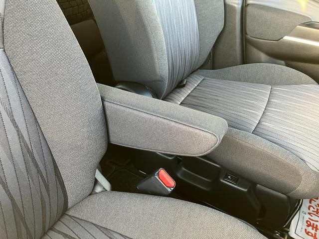 ソリオ ＨＹＢＲＩＤ　ＭＺ　２ＷＤ・ＣＶＴ　全方位モニター付ナビ　衝突被害軽減システム　スライドドア　バックカメラ　純正ナビ　ＥＴＣ（8枚目）