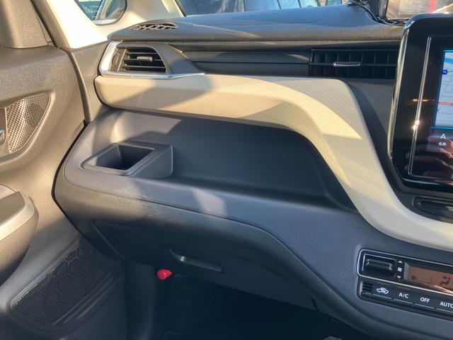 ソリオ ＨＹＢＲＩＤ　ＭＺ　２ＷＤ・ＣＶＴ　全方位モニター付ナビ　衝突被害軽減システム　スライドドア　バックカメラ　純正ナビ　ＥＴＣ（10枚目）