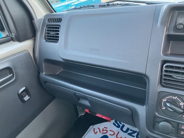 キャリイトラック ＫＣエアコン・パワステ農繁　４ＷＤ・５ＭＴ　ＡＭ・ＦＭラジオ　衝突被害軽減システム　４ＷＤ　オートライト（9枚目）