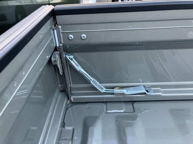 キャリイトラック ＫＣエアコン・パワステ農繁　４ＷＤ・５ＭＴ　ＡＭ・ＦＭラジオ　衝突被害軽減システム　４ＷＤ　オートライト（23枚目）