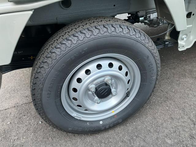 キャリイトラック ＫＣエアコン・パワステ農繁　４ＷＤ・５ＭＴ　ＡＭ・ＦＭラジオ　衝突被害軽減システム　４ＷＤ　オートライト（29枚目）