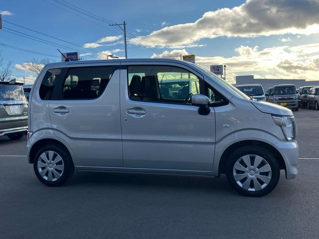 ワゴンＲ ＦＸ　２ＷＤ・ＣＶＴ　ＣＤラジオ　衝突被害軽減ブレーキ　衝突被害軽減システム　オートエアコン　シートヒーター　プッシュスタート　オートライト（3枚目）