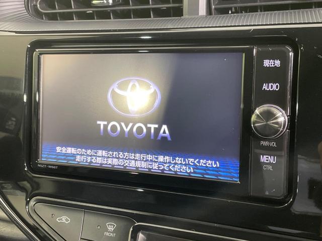 アクア Ｓ　セーフティセンス　禁煙車　純正ＳＤナビ　バックカメラ　ＥＴＣ　フルセグＴＶ　Ｂｌｕｅｔｏｏｔｈ再生　ドライブレコーダー　スマートキー　オートライト　オートエアコン　ＣＤ／ＤＶＤ再生（4枚目）