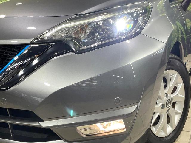 ノート ｅ－パワー　Ｘ　純正ナビ　全周囲カメラ　エマージェンシーブレーキ　禁煙車　ドラレコ　コーナーセンサー　スマートキー　ＬＥＤヘッドライト　ＥＴＣ　オートマチックハイビーム　デジタルインナーミラー　車線逸脱警報（12枚目）