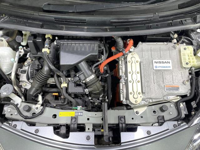 ノート ｅ－パワー　Ｘ　純正ナビ　全周囲カメラ　エマージェンシーブレーキ　禁煙車　ドラレコ　コーナーセンサー　スマートキー　ＬＥＤヘッドライト　ＥＴＣ　オートマチックハイビーム　デジタルインナーミラー　車線逸脱警報（18枚目）