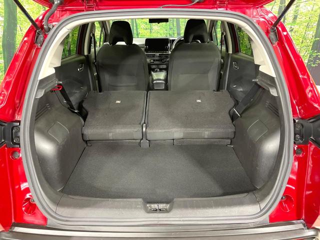 ノート Ｘ　純正９インチナビ　全周囲カメラ　エマージェンシーブレーキ　プロパイロット　禁煙車　ＬＥＤヘッドライト　スマートキー　ＥＴＣ　ドラレコ　オートマチックハイビーム　デジタルインナーミラー　車線逸脱警報（10枚目）