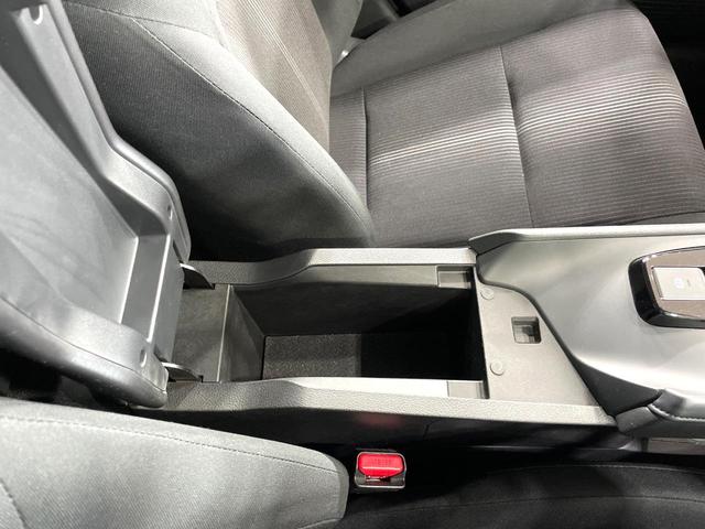 ノート Ｘ　純正９インチナビ　全周囲カメラ　エマージェンシーブレーキ　プロパイロット　禁煙車　ＬＥＤヘッドライト　スマートキー　ＥＴＣ　ドラレコ　オートマチックハイビーム　デジタルインナーミラー　車線逸脱警報（61枚目）