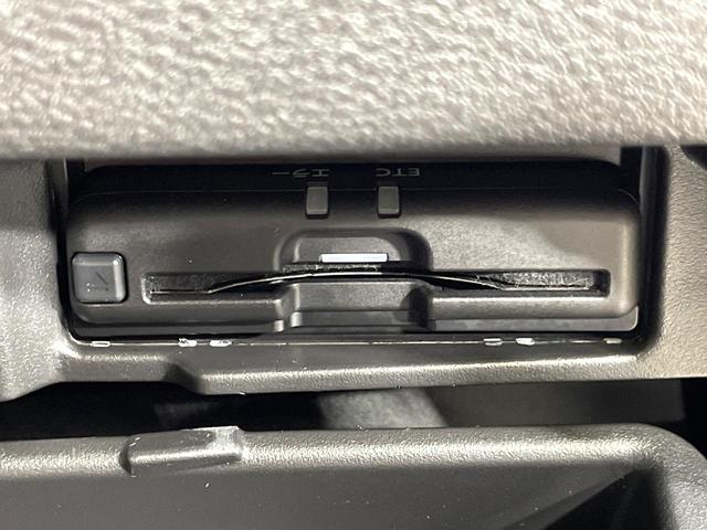 セレナ ｅ－パワー　ハイウェイスターＶ　純正１０型ナビ　純正エアロ　禁煙車　両側電動ドア　プロパイロット　全周囲カメラ　ブラインドスポットモニター　ドラレコ　ＥＴＣ　ＬＥＤヘッド　Ｂｌｕｅｔｏｏｔｈ　リアオートエアコン　スマートキー（36枚目）