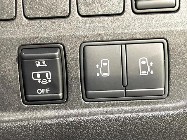 セレナ ｅ－パワー　ハイウェイスターＶ　両側電動スライド　純正１０型ナナビ　プロパイロット　禁煙車　ドラレコ　ＥＴＣ　ＬＥＤヘッド　オートライト　ブラインドスポットモニター　パーキングアシスト　リアオートエアコン　シートバックテーブル（4枚目）