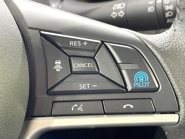 セレナ ｅ－パワー　ハイウェイスターＶ　両側電動スライド　純正１０型ナナビ　プロパイロット　禁煙車　ドラレコ　ＥＴＣ　ＬＥＤヘッド　オートライト　ブラインドスポットモニター　パーキングアシスト　リアオートエアコン　シートバックテーブル（6枚目）