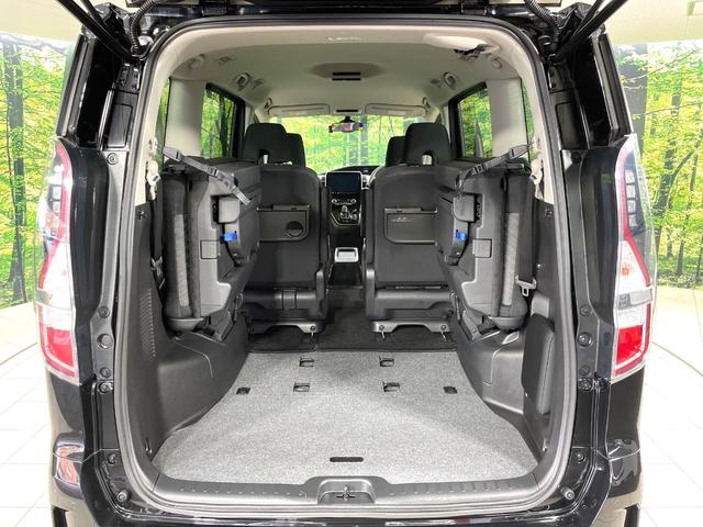 セレナ ｅ－パワー　ハイウェイスターＶ　両側電動スライド　純正１０型ナナビ　プロパイロット　禁煙車　ドラレコ　ＥＴＣ　ＬＥＤヘッド　オートライト　ブラインドスポットモニター　パーキングアシスト　リアオートエアコン　シートバックテーブル（11枚目）
