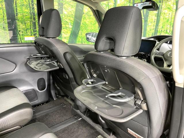 セレナ ｅ－パワー　ハイウェイスターＶ　両側電動スライド　純正１０型ナナビ　プロパイロット　禁煙車　ドラレコ　ＥＴＣ　ＬＥＤヘッド　オートライト　ブラインドスポットモニター　パーキングアシスト　リアオートエアコン　シートバックテーブル（40枚目）