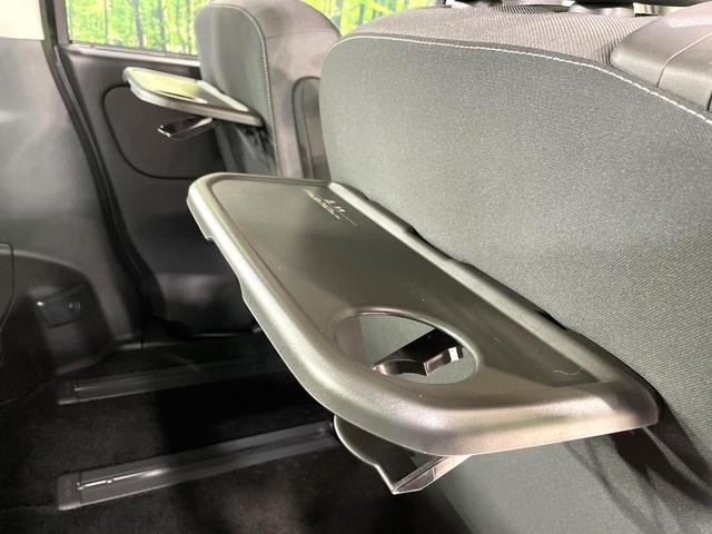 セレナ ｅ－パワー　ハイウェイスターＶ　両側電動スライド　純正１０型ナナビ　プロパイロット　禁煙車　ドラレコ　ＥＴＣ　ＬＥＤヘッド　オートライト　ブラインドスポットモニター　パーキングアシスト　リアオートエアコン　シートバックテーブル（41枚目）