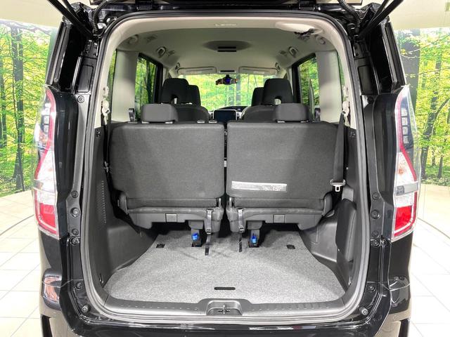 セレナ ｅ－パワー　ハイウェイスターＶ　両側電動スライド　純正１０型ナナビ　プロパイロット　禁煙車　ドラレコ　ＥＴＣ　ＬＥＤヘッド　オートライト　ブラインドスポットモニター　パーキングアシスト　リアオートエアコン　シートバックテーブル（45枚目）