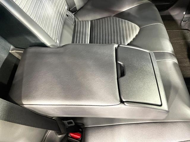 カムリ ＷＳ　純正９インチナビ　バックカメラ　禁煙車　衝突被害軽減ブレーキ　レーダークルーズコントロール　ハーフレザーシート　ＥＴＣ　ドライブレコーダー　パワーシート　フルセグ　Ｂｌｕｅｔｏｏｔｈ接続（73枚目）