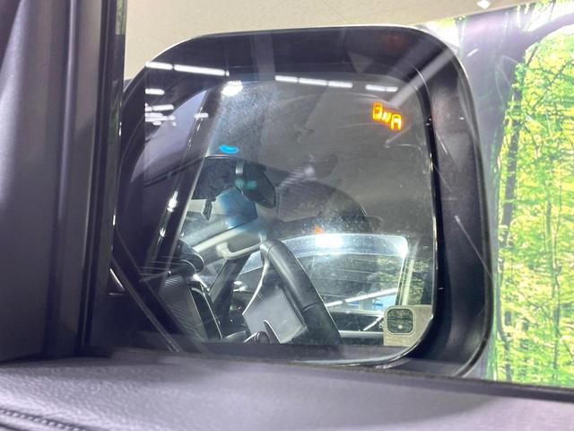 デリカＤ：５ Ｐ　４ＷＤ　両側電動スライド　純正１０型ナビ　全周囲カメラ　衝突軽減装置　レーダークルーズ　禁煙車　パワーバックドア　シートヒーター　パワーシート　ＬＥＤヘッドライト　ＥＴＣ　ブラインドスポットモニター（31枚目）