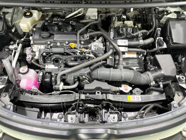 シエンタ ハイブリッドＺ　両側電動スライド　純正１０．５インチディスプレイオーディオ　後席モニター　全周囲カメラ　ＡＣ１００Ｖ電源　トヨタセーフティセンス　レーダークルーズ　禁煙車　シートヒーター　ドラレコ　レーンキープ（19枚目）