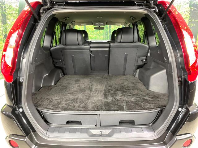 エクストレイル ２０Ｘｔｔ　４ＷＤ　純正ナビ　バックカメラ　禁煙車　シートヒーター　ルーフレール　スマートキー　ＨＩＤヘッドライト　ＥＴＣ　クルコン　オートライト　オートエアコン　純正１８インチＡＷ　ＣＤ再生　ＤＶＤ再生（10枚目）