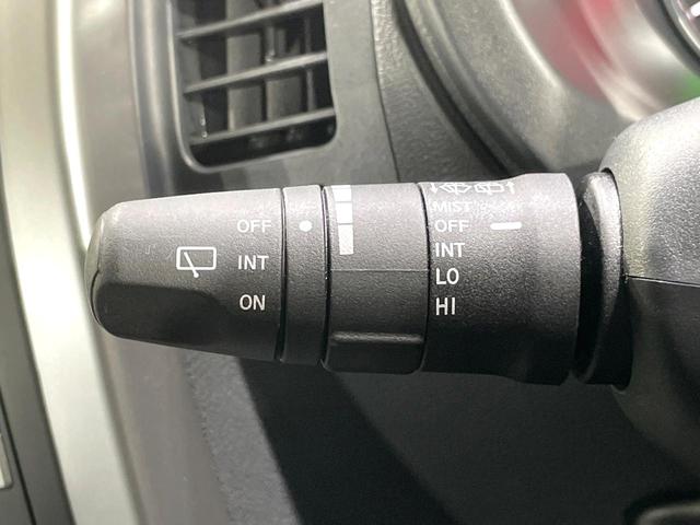 エクストレイル ２０Ｘｔｔ　４ＷＤ　純正ナビ　バックカメラ　禁煙車　シートヒーター　ルーフレール　スマートキー　ＨＩＤヘッドライト　ＥＴＣ　クルコン　オートライト　オートエアコン　純正１８インチＡＷ　ＣＤ再生　ＤＶＤ再生（41枚目）