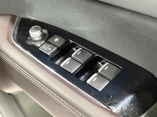 CX-8 XDプロアクティブ 禁煙車 マツダコネクトナビ 衝突被害軽減装置 全周囲カメラ レーダークルコン クリアランスソナー 前席シートヒーター レーンアシスト ETC ドラレコ 電動リアゲート ルーフレール スマートキー(50枚目)