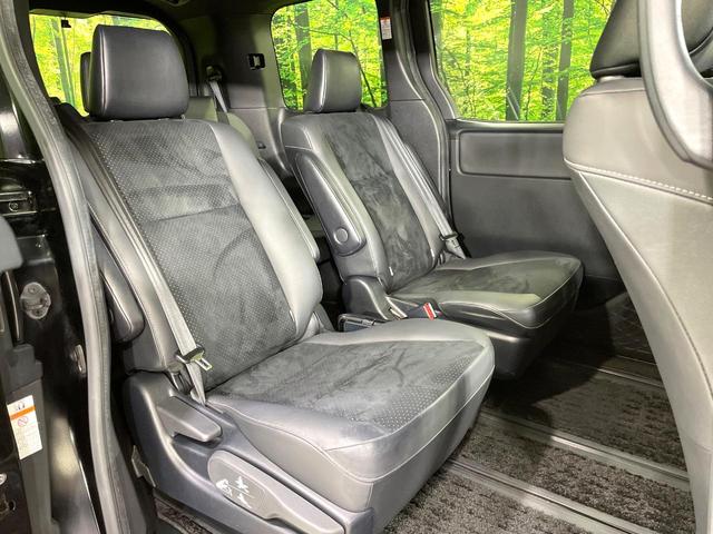 ヴォクシー ハイブリッドZS 煌III 純正10型ナビ 衝突軽減 両側電動スライド ETC シートヒーター LEDヘッド 純正16インチアルミ クルーズコントロール スマートキー オートエアコン 車線逸脱警報 ステアリングスイッチ(9枚目)