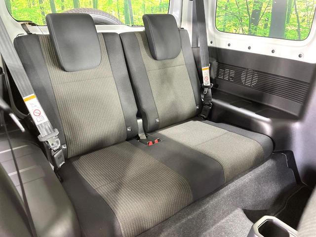 ジムニー XC 届出済未使用車 4WD 衝突軽減 クルーズコントロール シートヒーター スマートキー オートエアコン LEDヘッド 純正16インチアルミ コーナーセンサー アイドリングストップ 車線逸脱(9枚目)