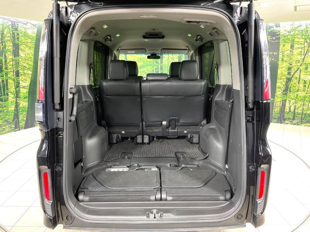 ステップワゴンスパーダ スパーダ・クールスピリット ホンダセンシング 両側電動ドア 後席モニター 禁煙車 衝突軽減装置 レーダークルーズ バックカメラ ETC シートヒーター LEDヘッド オートライト スマートキー パドルシフト 純正17インチアルミホイール(11枚目)