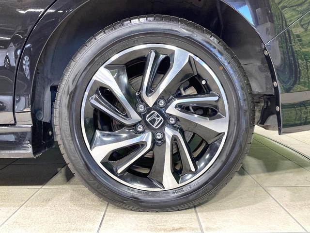 ステップワゴンスパーダ スパーダ・クールスピリット ホンダセンシング 両側電動ドア 後席モニター 禁煙車 衝突軽減装置 レーダークルーズ バックカメラ ETC シートヒーター LEDヘッド オートライト スマートキー パドルシフト 純正17インチアルミホイール(31枚目)