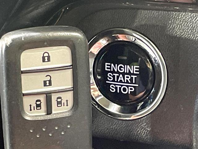 ステップワゴンスパーダ スパーダ・クールスピリット ホンダセンシング 両側電動ドア 後席モニター 禁煙車 衝突軽減装置 レーダークルーズ バックカメラ ETC シートヒーター LEDヘッド オートライト スマートキー パドルシフト 純正17インチアルミホイール(38枚目)
