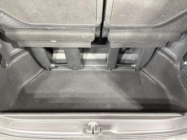 ステップワゴンスパーダ スパーダ・クールスピリット ホンダセンシング 両側電動ドア 後席モニター 禁煙車 衝突軽減装置 レーダークルーズ バックカメラ ETC シートヒーター LEDヘッド オートライト スマートキー パドルシフト 純正17インチアルミホイール(44枚目)