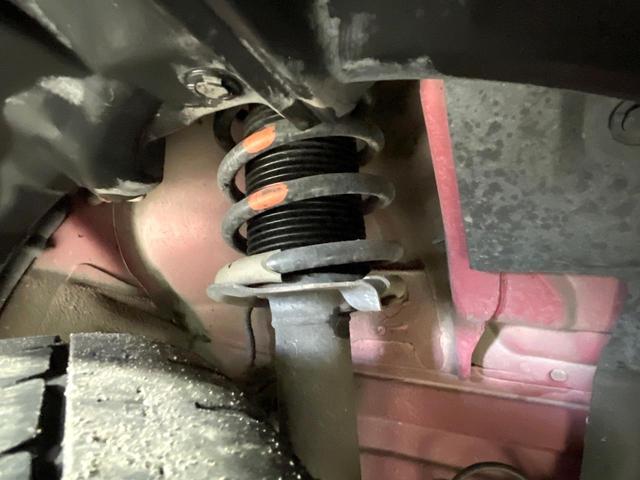 ノート e-パワー メダリスト 純正ナビ 禁煙車 衝突軽減装置 全周囲カメラ デジタルインナーミラー ETC ドラレコ ハーフレザーシート 車線逸脱警報 オートエアコン LEDヘッド オートライト 横滑防止装置 ステアリングスイッチ(20枚目)