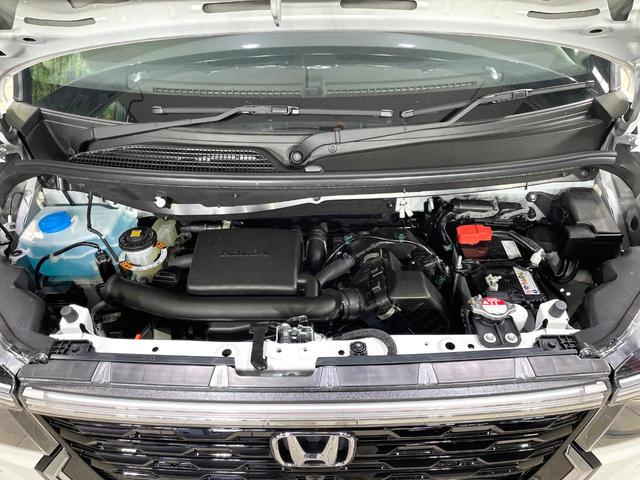 N-BOXカスタム ベースグレード 届出済未使用車 両側電動スライド ホンダセンシング レーダークルーズ 禁煙車 シートヒーター コーナーセンサー スマートキー LEDヘッドライト オートハイビーム レーンキープ 車線逸脱警報(18枚目)
